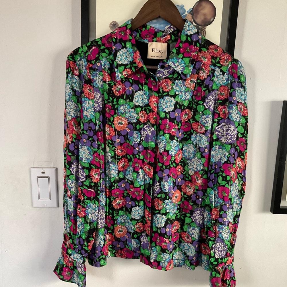 Elie Tahari Floral Blouse – Vintage-Inspired 70s Vibe, Size S/M